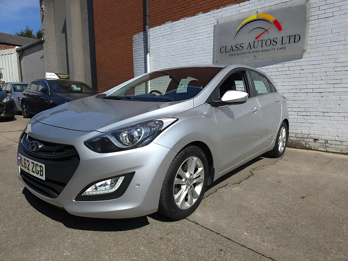 Used 2012 Hyundai I30 Blue Drive Style Silver - Interior and Exterior details 3
