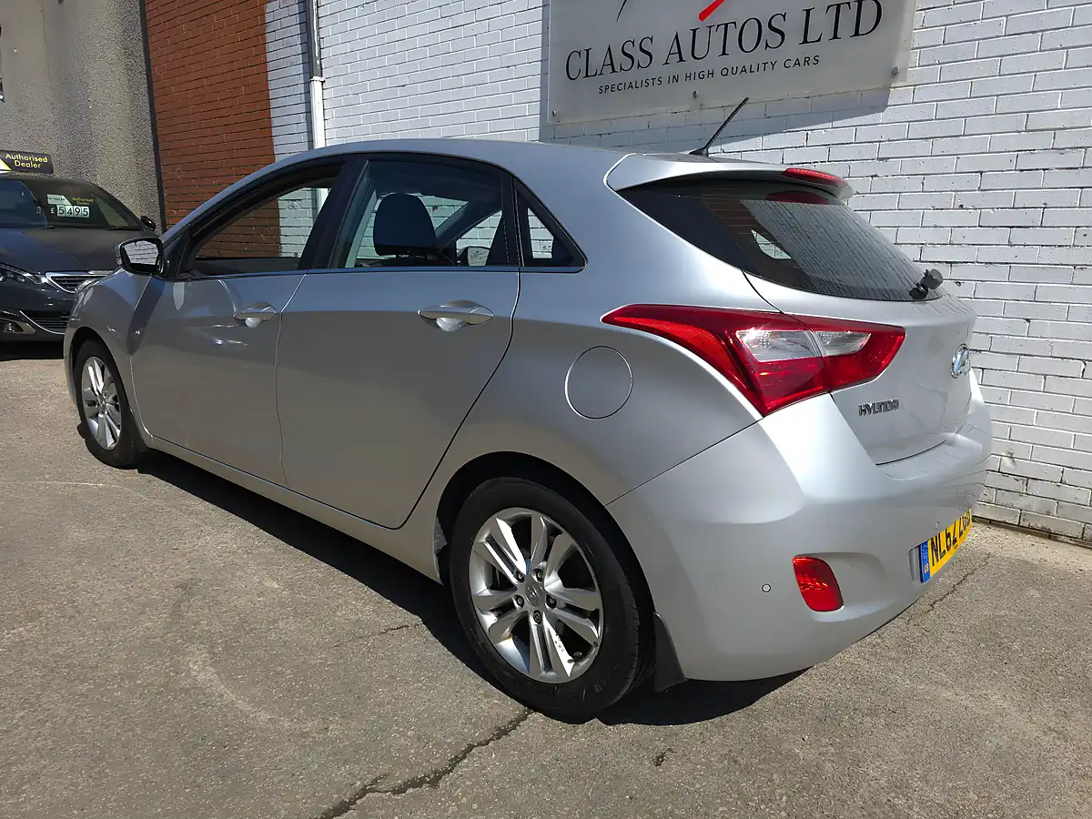 Used 2012 Hyundai I30 Blue Drive Style Silver - Interior and Exterior details 4