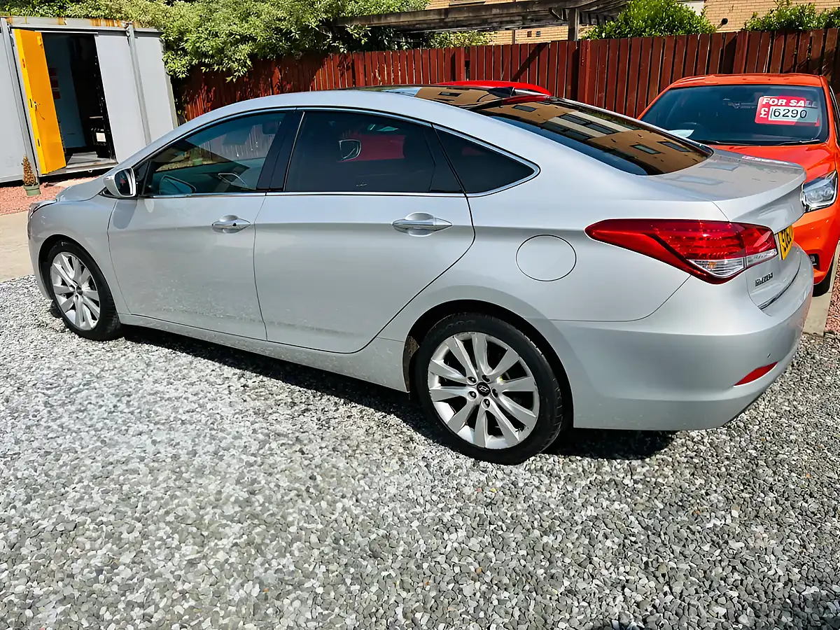 Used 2012 Hyundai i40 Premium Silver - Interior and Exterior details 10