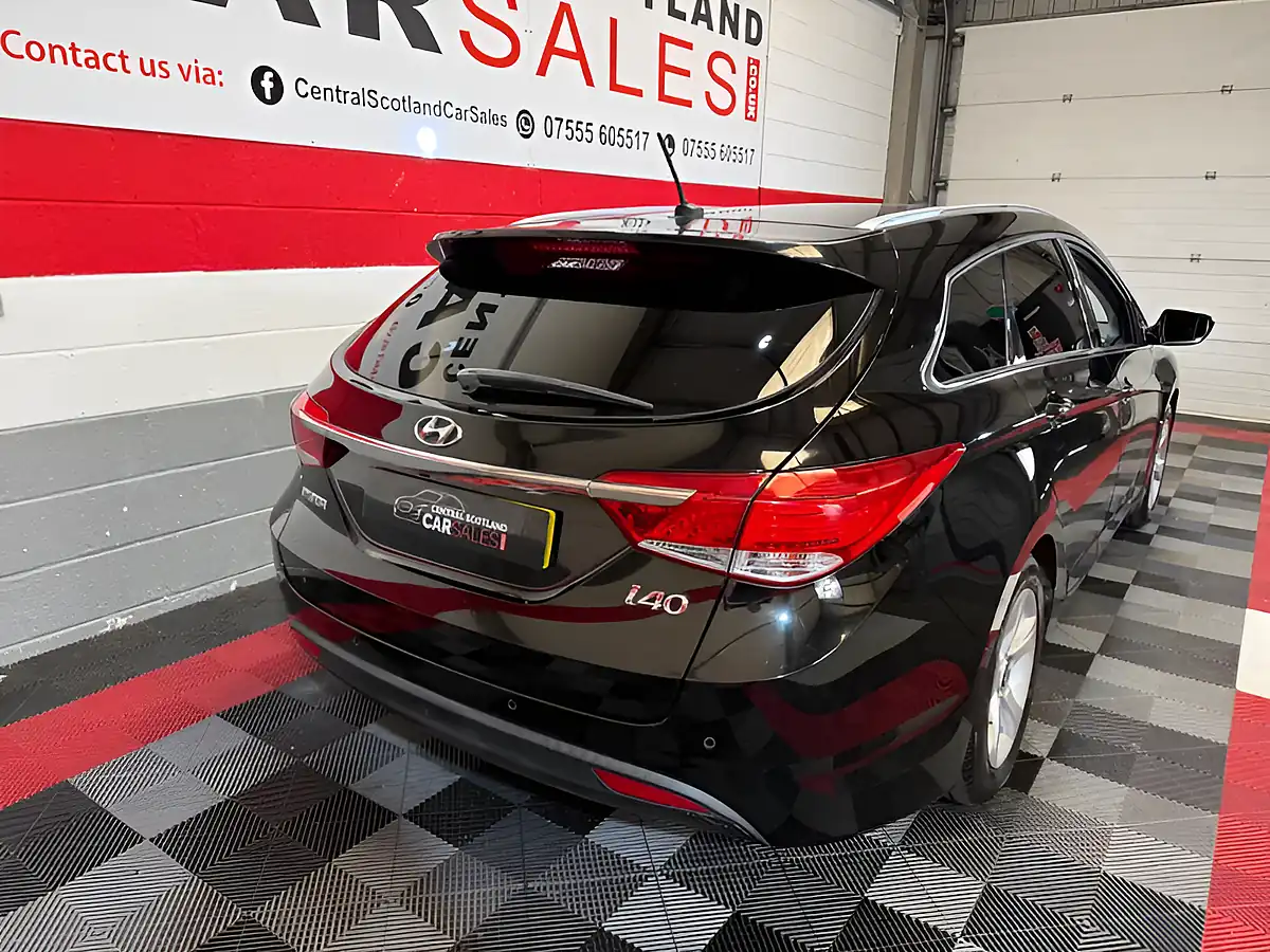 Used 2012 Hyundai i40 Style Black - Interior and Exterior details 11
