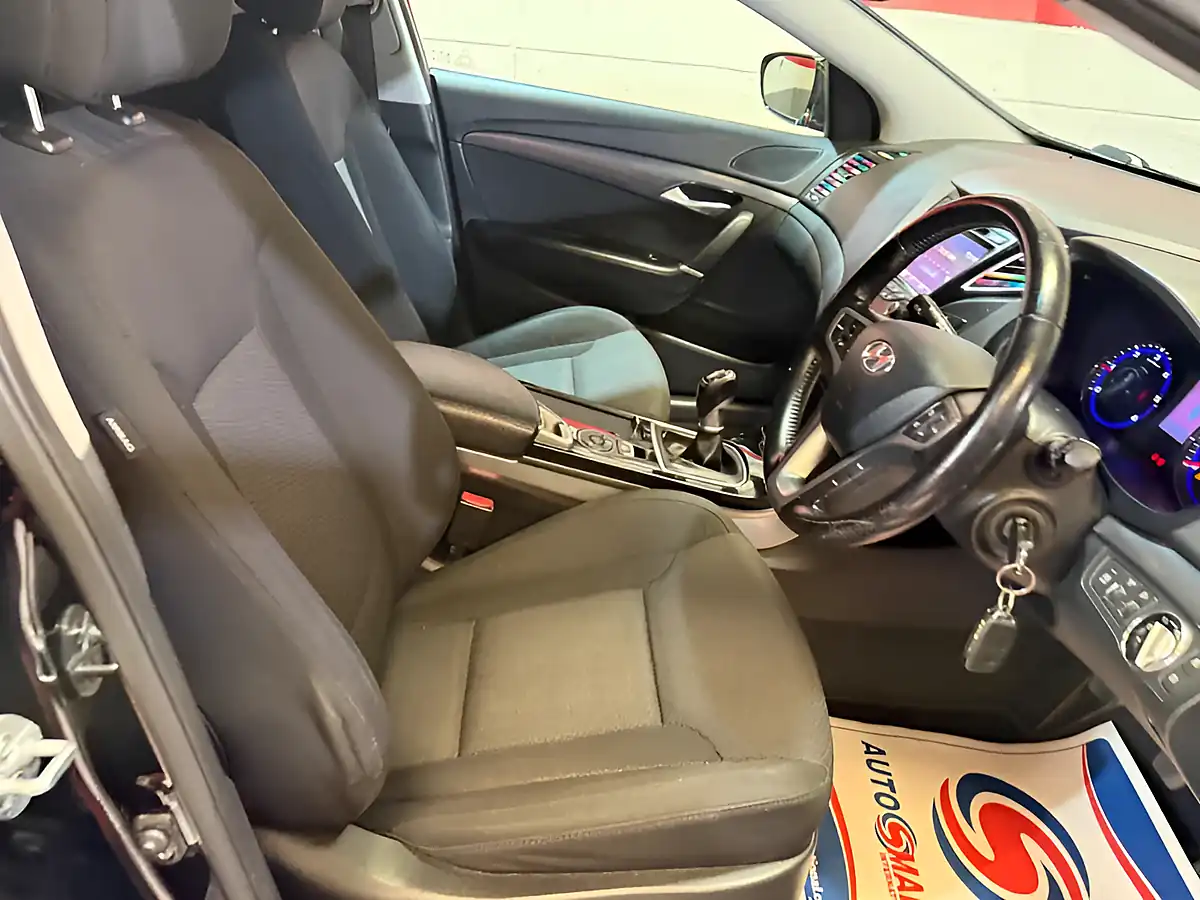 Used 2012 Hyundai i40 Style Black - Interior and Exterior details 16