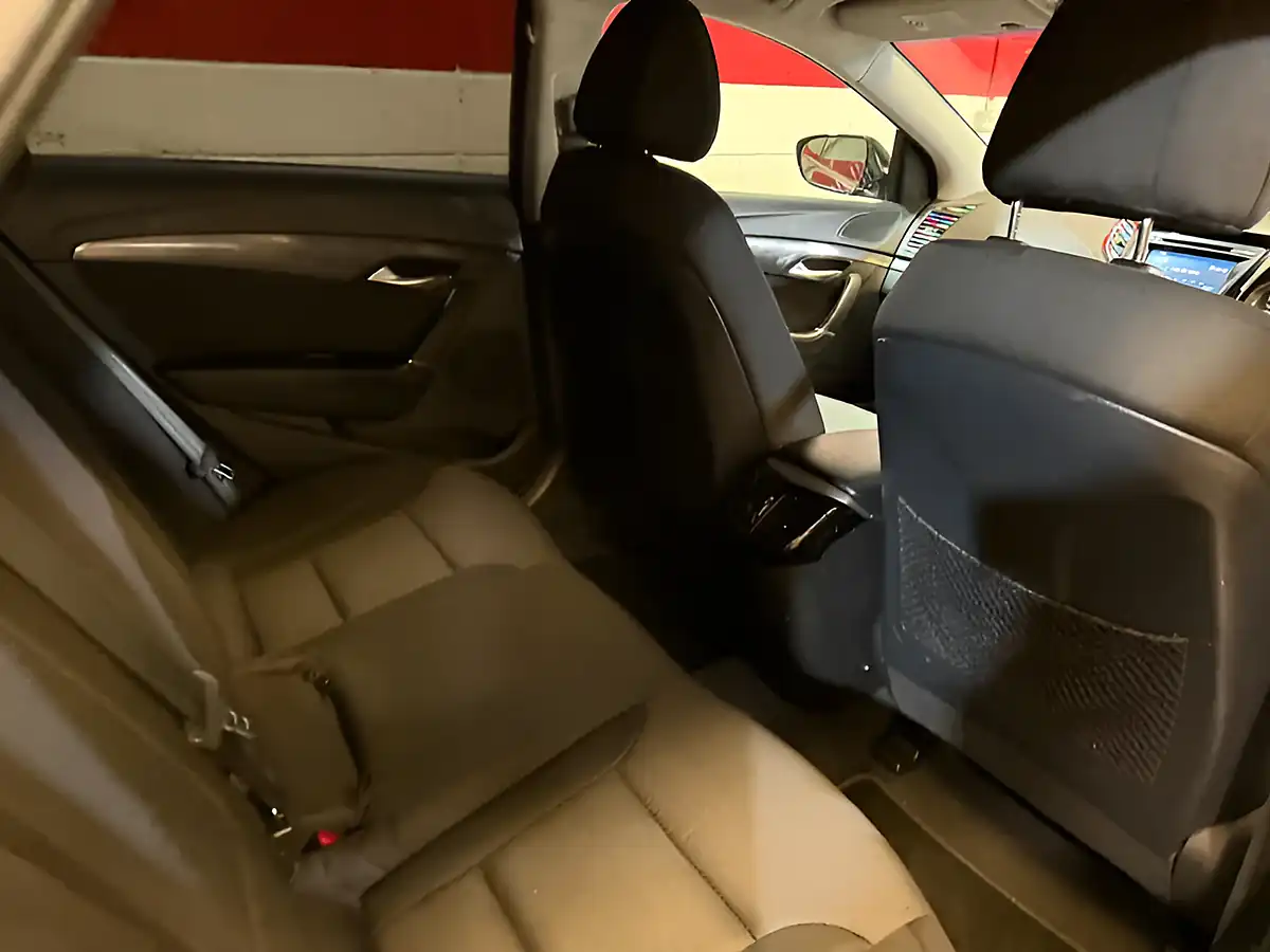 Used 2012 Hyundai i40 Style Black - Interior and Exterior details 18