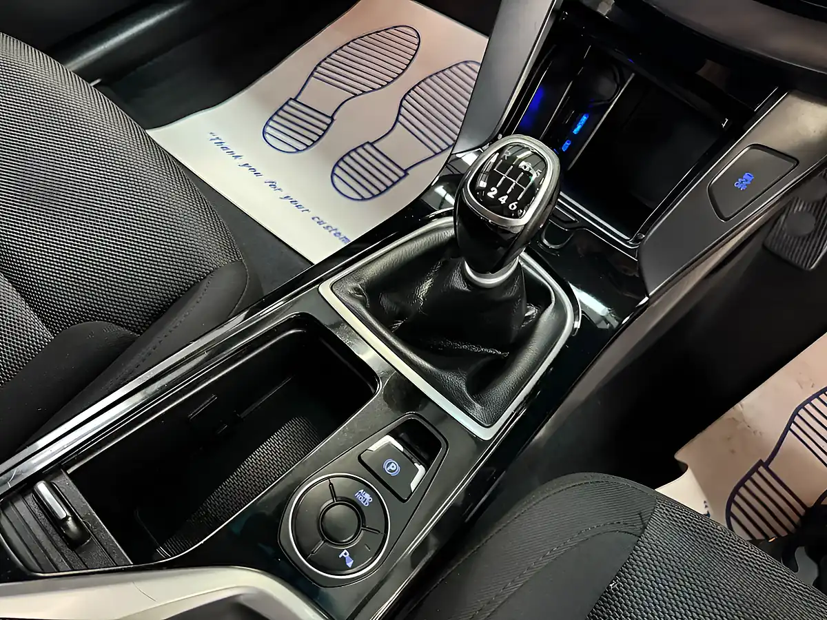 Used 2012 Hyundai i40 Style Blue - Interior and Exterior details 12