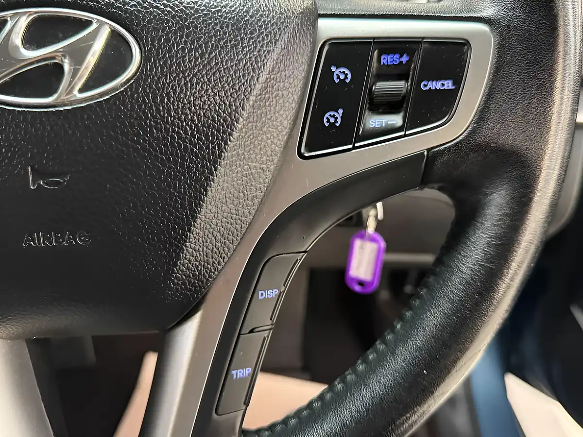 Used 2012 Hyundai i40 Style Blue - Interior and Exterior details 13