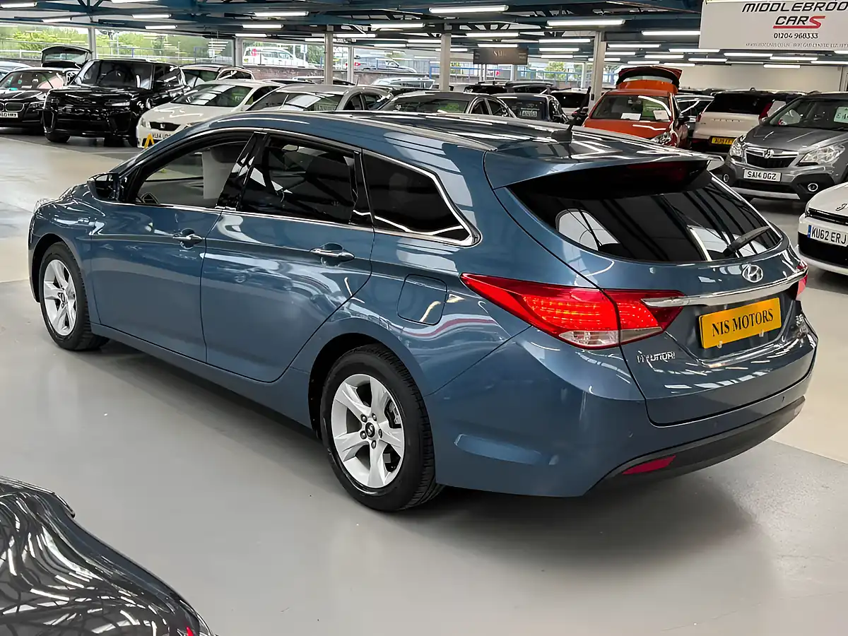Used 2012 Hyundai i40 Style Blue - Interior and Exterior details 2