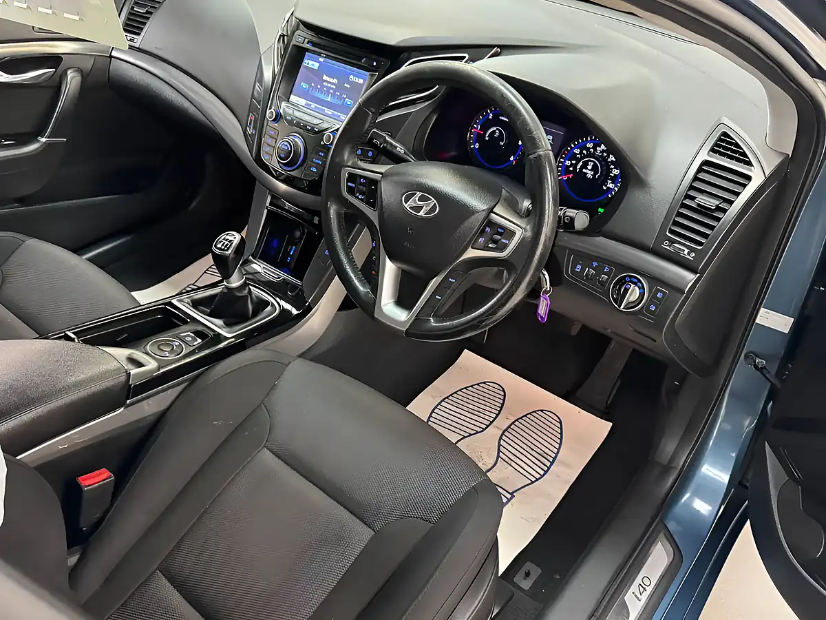 Used 2012 Hyundai i40 Style Blue - Interior and Exterior details 3