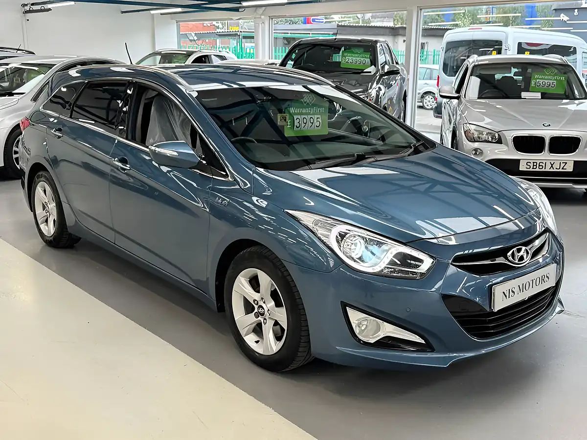Used 2012 Hyundai i40 Style Blue - Interior and Exterior details 4