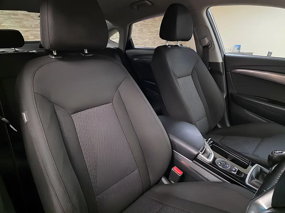 Used 2012 Hyundai i40 Style Silver - Interior and Exterior details 13