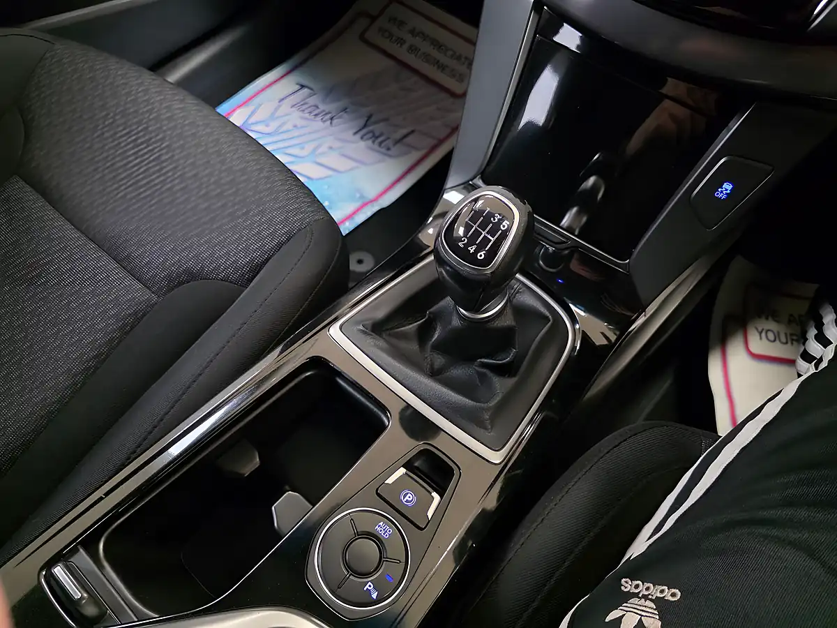 Used 2012 Hyundai i40 Style Silver - Interior and Exterior details 9