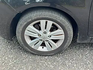 Used 2012 Hyundai IX20 Active Black - Interior and Exterior details 18
