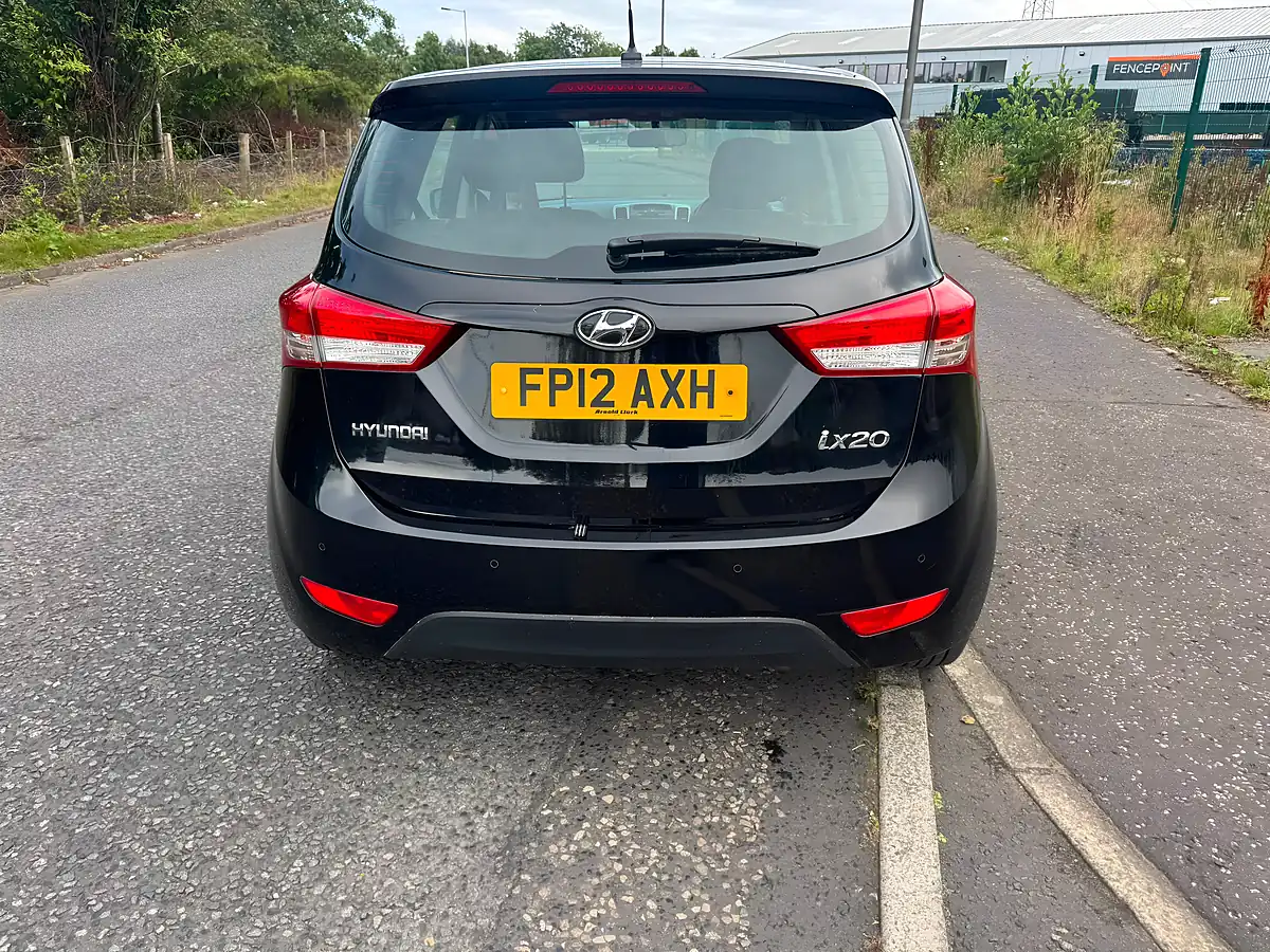 Used 2012 Hyundai IX20 Active Black - Interior and Exterior details 7