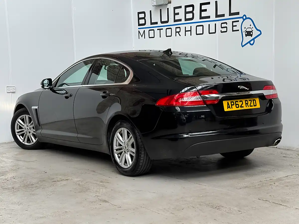 Used 2012 Jaguar Xf Luxury Auto Black - Interior and Exterior details 4