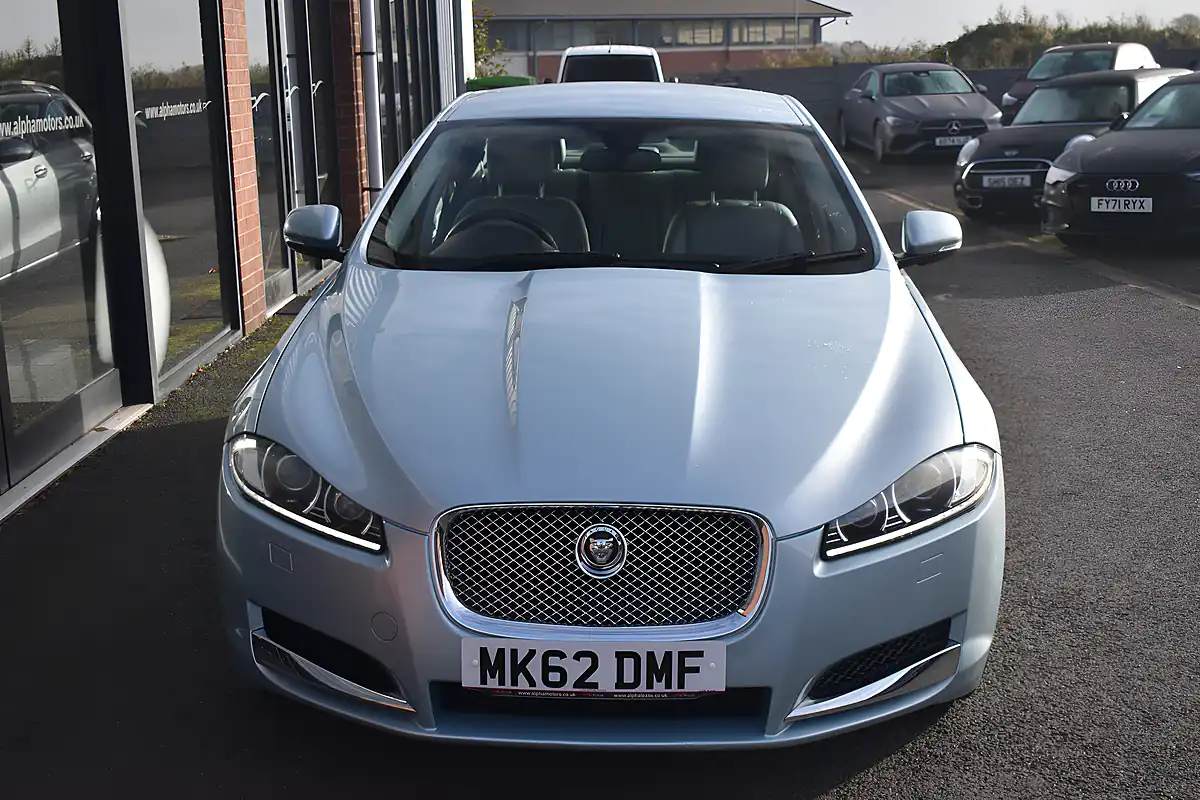 Used 2012 Jaguar Xf Luxury Crystal Blue - Interior and Exterior details 3