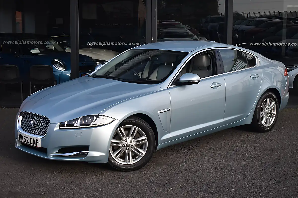 Used 2012 Jaguar Xf Luxury Crystal Blue - Interior and Exterior details 4