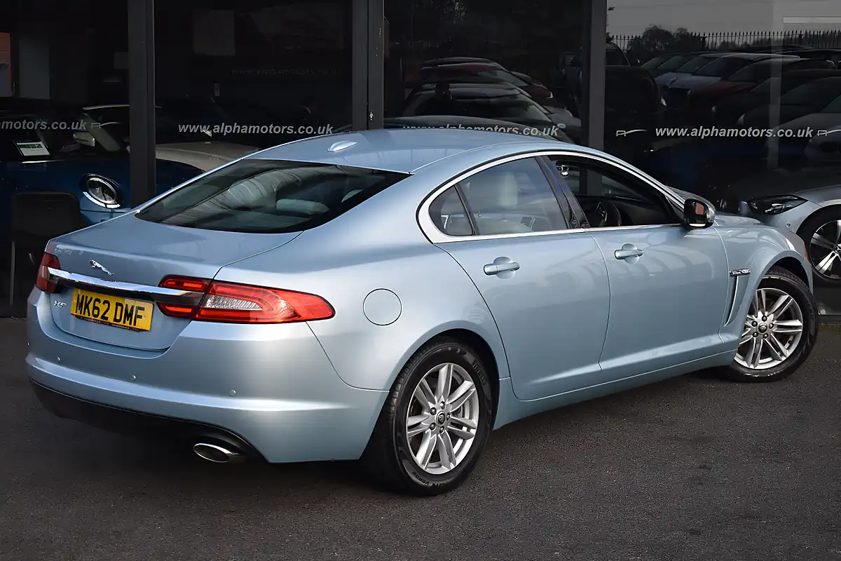 Used 2012 Jaguar Xf Luxury Crystal Blue - Interior and Exterior details 5