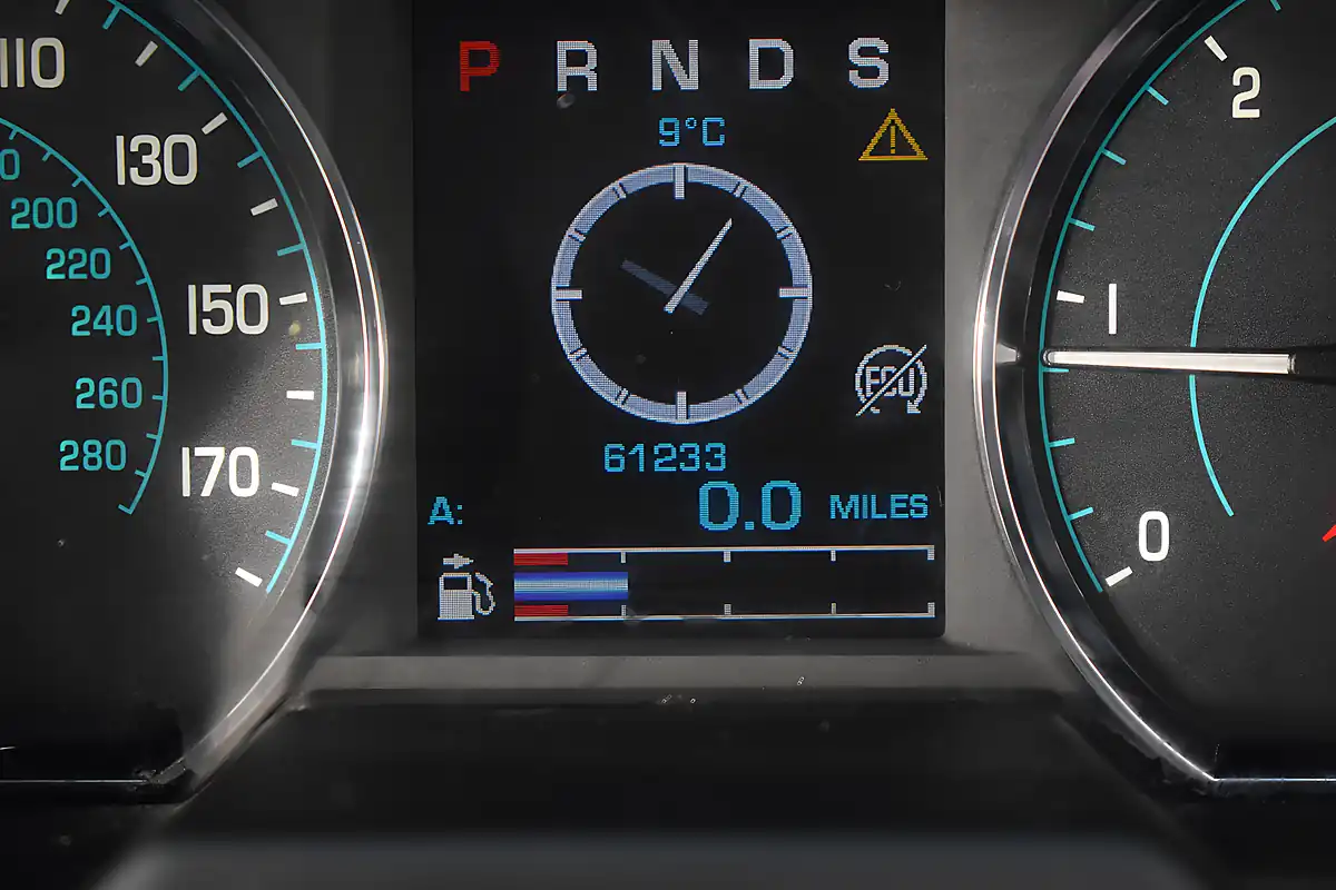 Used 2012 Jaguar Xf Luxury Crystal Blue - Interior and Exterior details 9