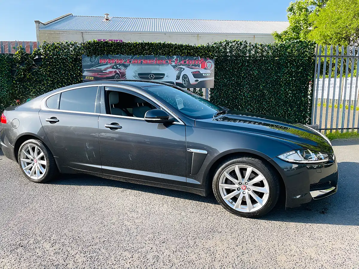 Used 2012 Jaguar Xf Luxury Grey - Interior and Exterior details 16