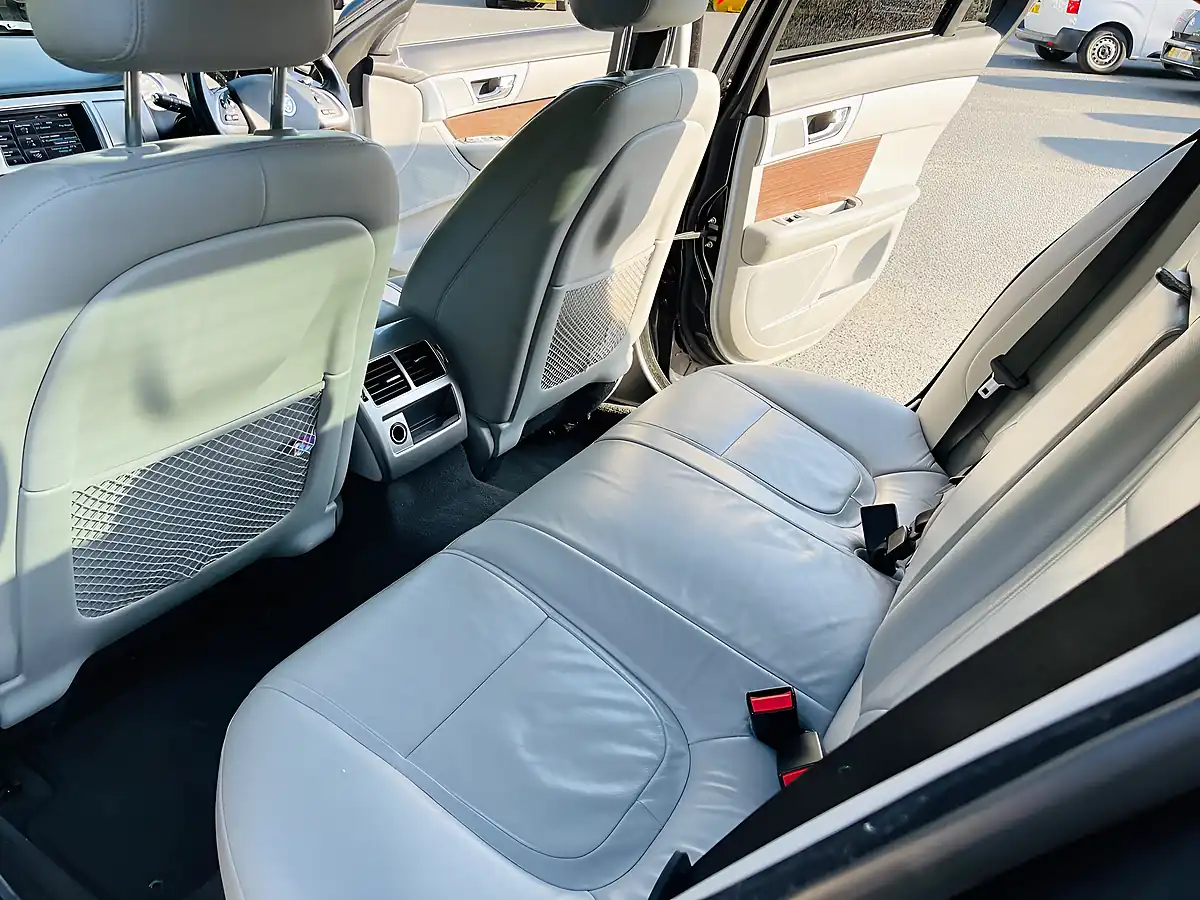 Used 2012 Jaguar Xf Luxury Grey - Interior and Exterior details 4