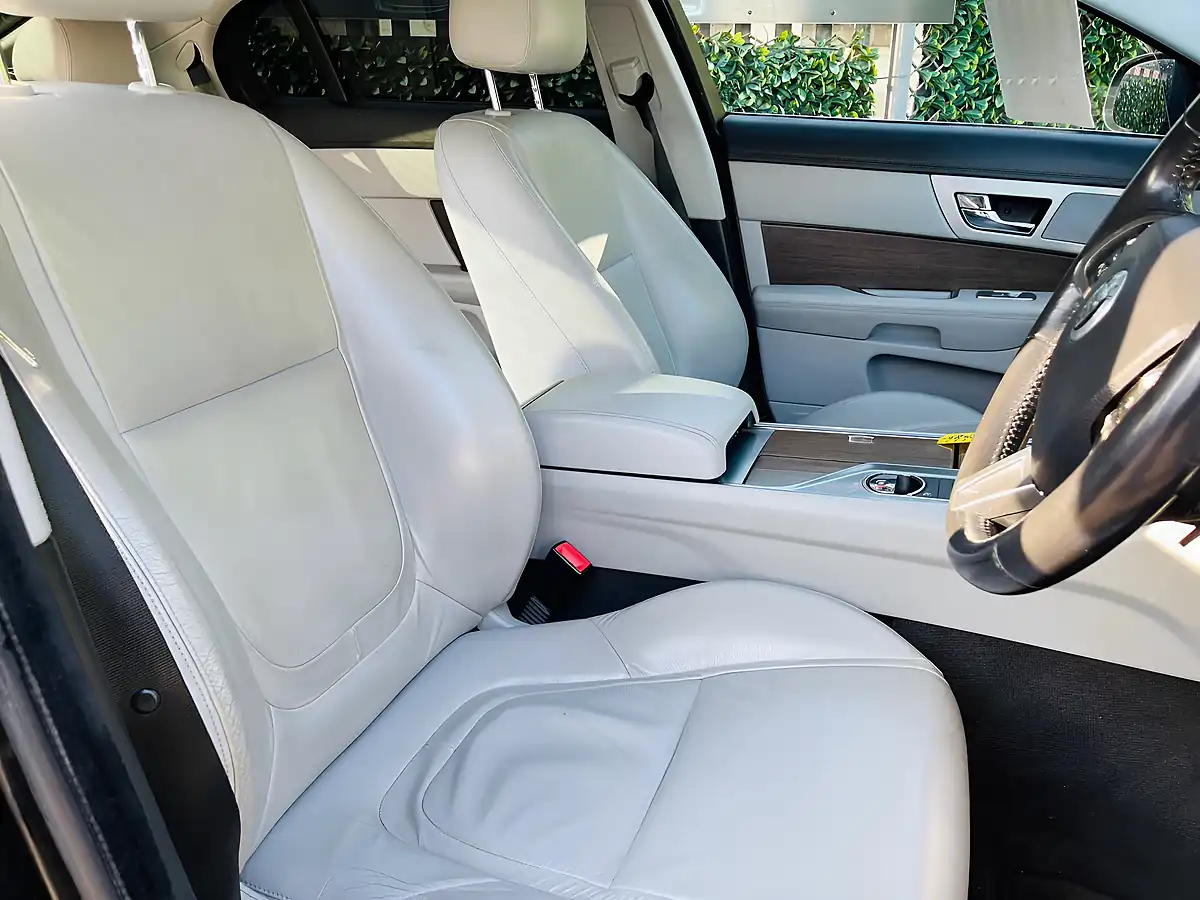 Used 2012 Jaguar Xf Luxury Grey - Interior and Exterior details 9