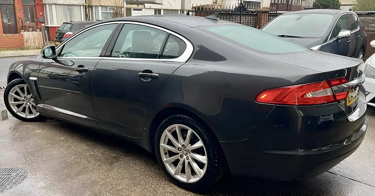 Used 2012 Jaguar Xf Luxury Grey Metallic - Interior and Exterior details 3