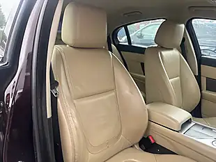 Used 2012 Jaguar Xf Luxury Red - Interior and Exterior details 11