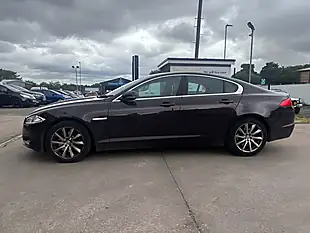 Used 2012 Jaguar Xf Luxury Red - Interior and Exterior details 4