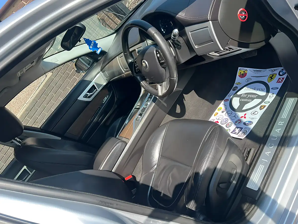 Used 2012 Jaguar Xf Luxury Silver Metallic - Interior and Exterior details 12