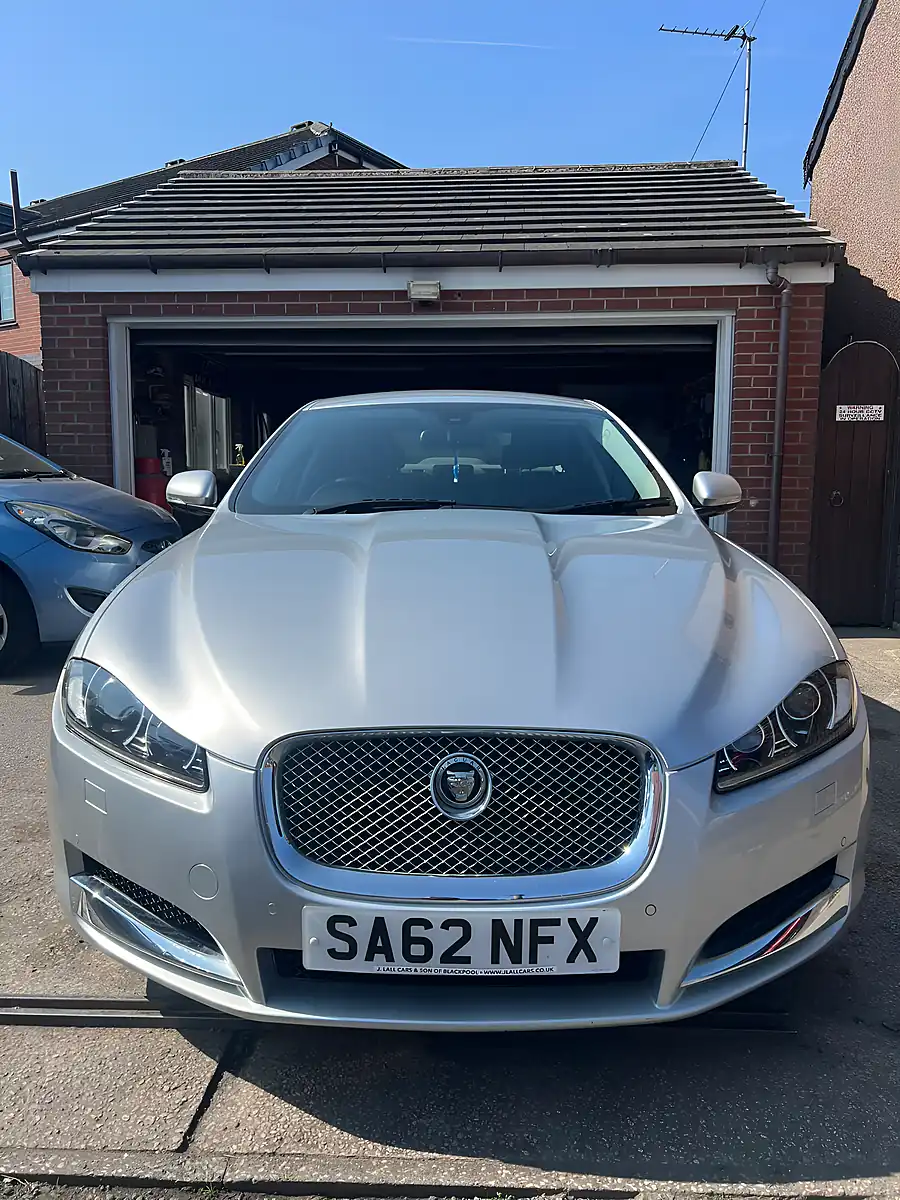 Used 2012 Jaguar Xf Luxury Silver Metallic - Interior and Exterior details 5