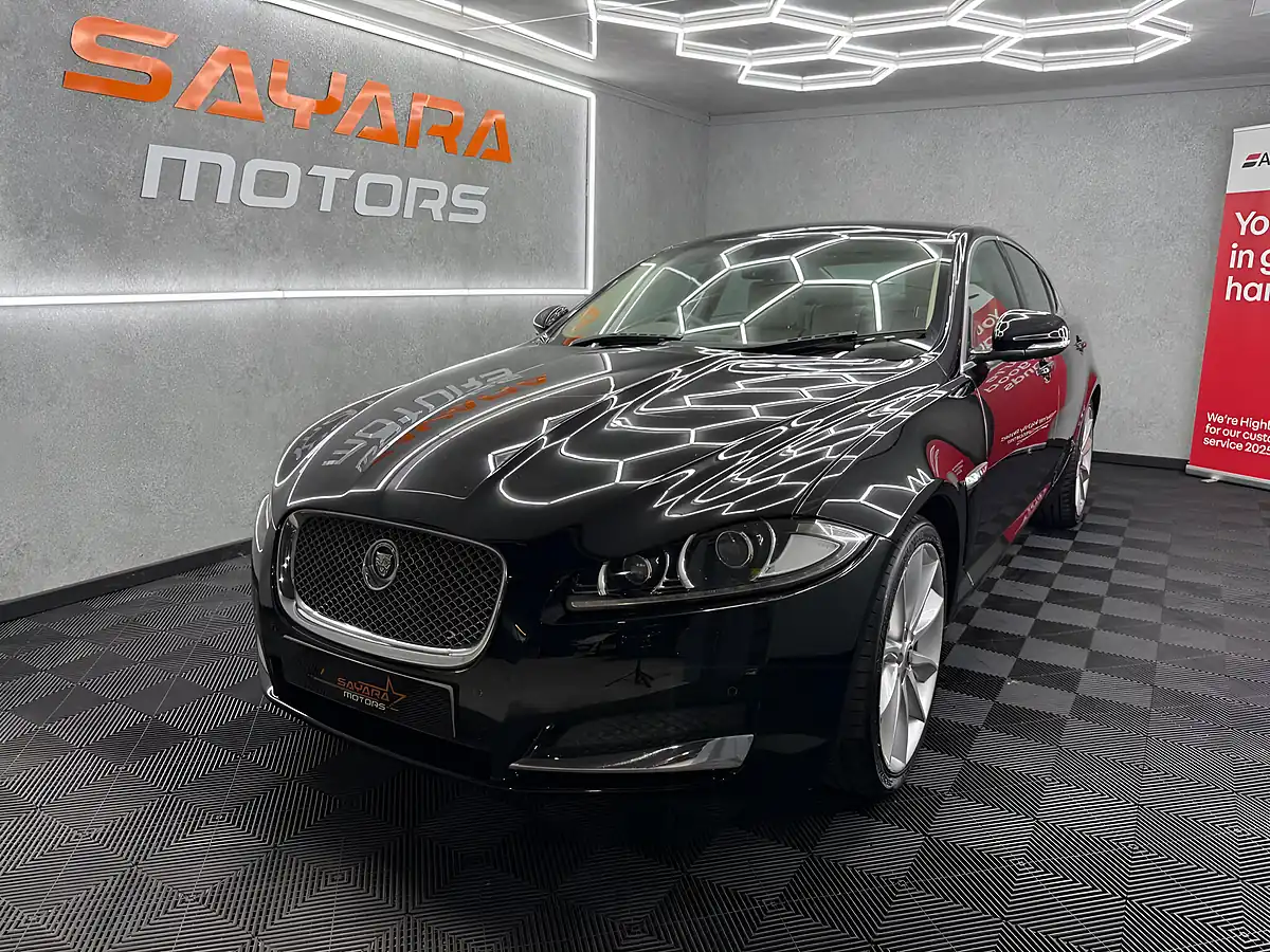 Used 2012 Jaguar Xf Portfolio Black - Interior and Exterior details 6