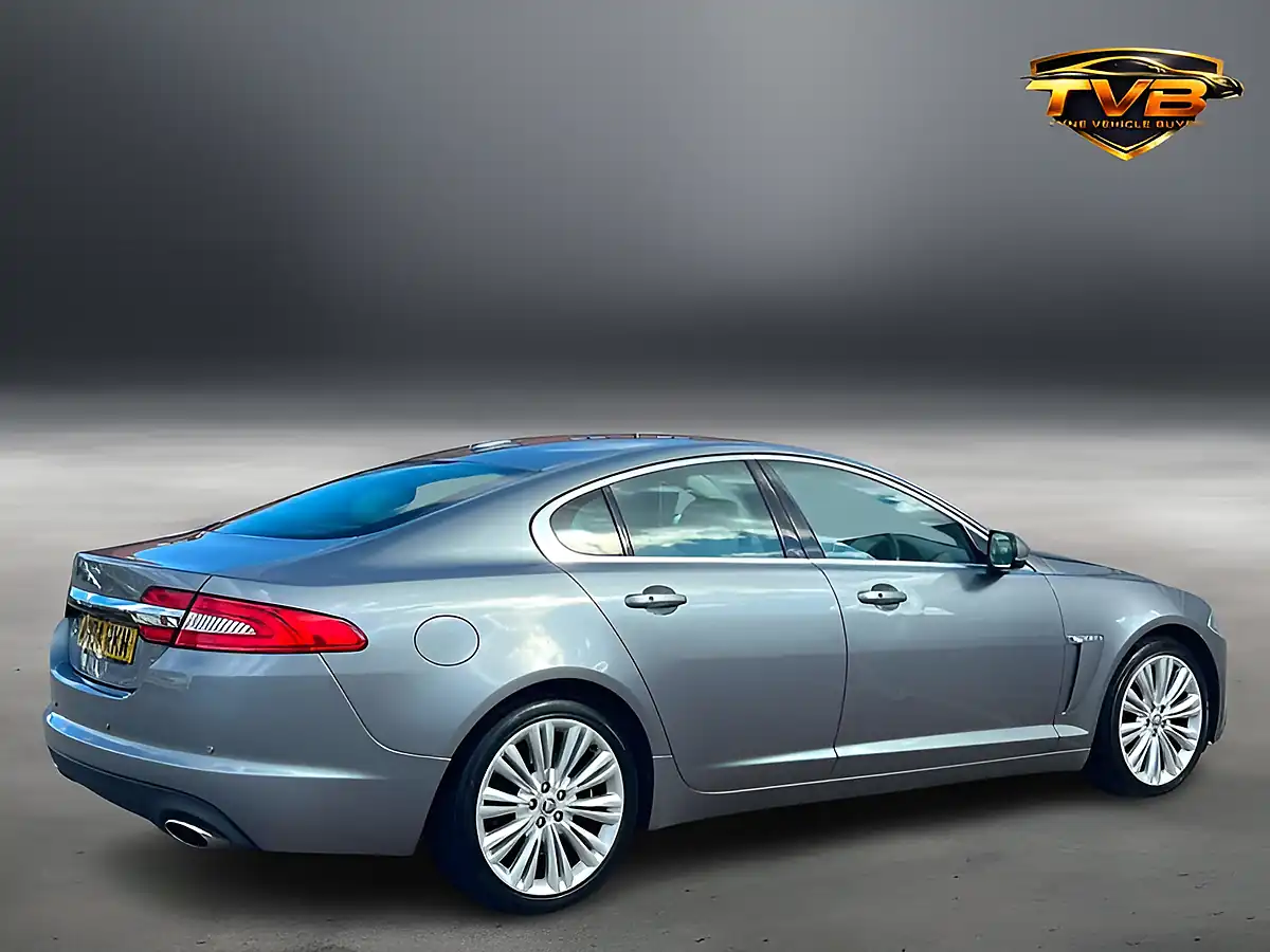 Used 2012 Jaguar Xf Portfolio Lunar Grey - Interior and Exterior details 13
