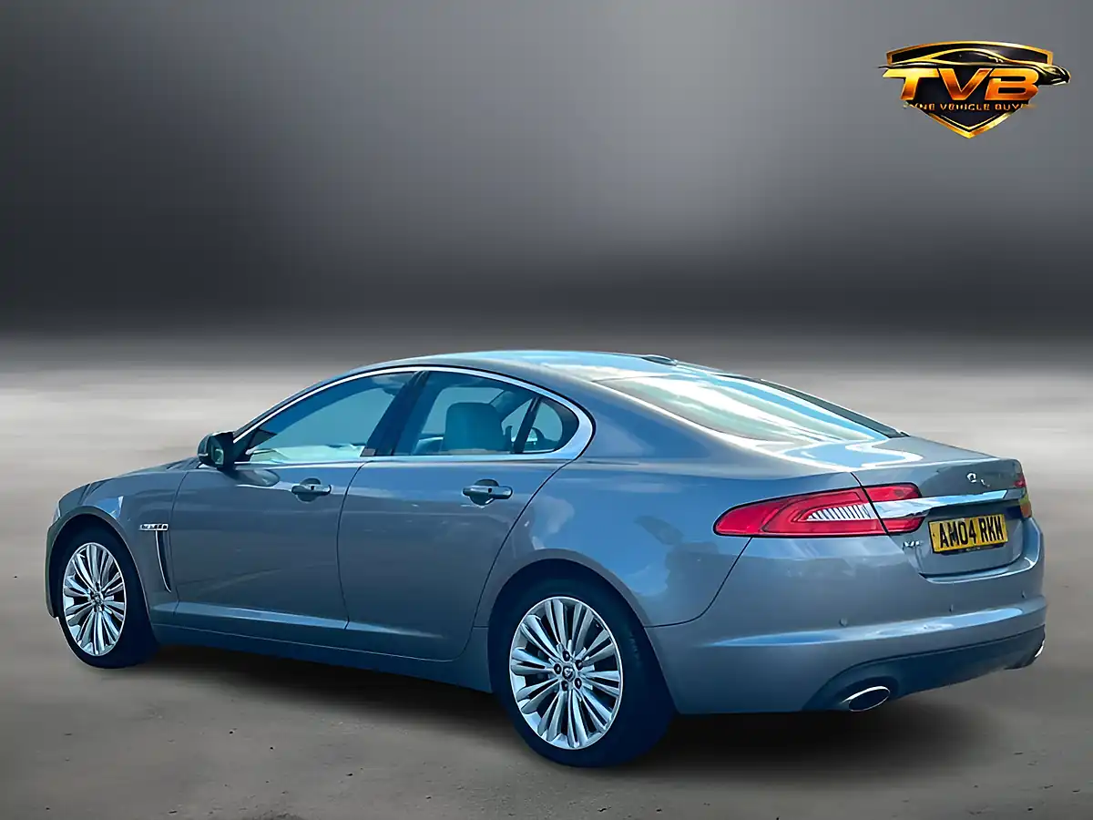 Used 2012 Jaguar Xf Portfolio Lunar Grey - Interior and Exterior details 15