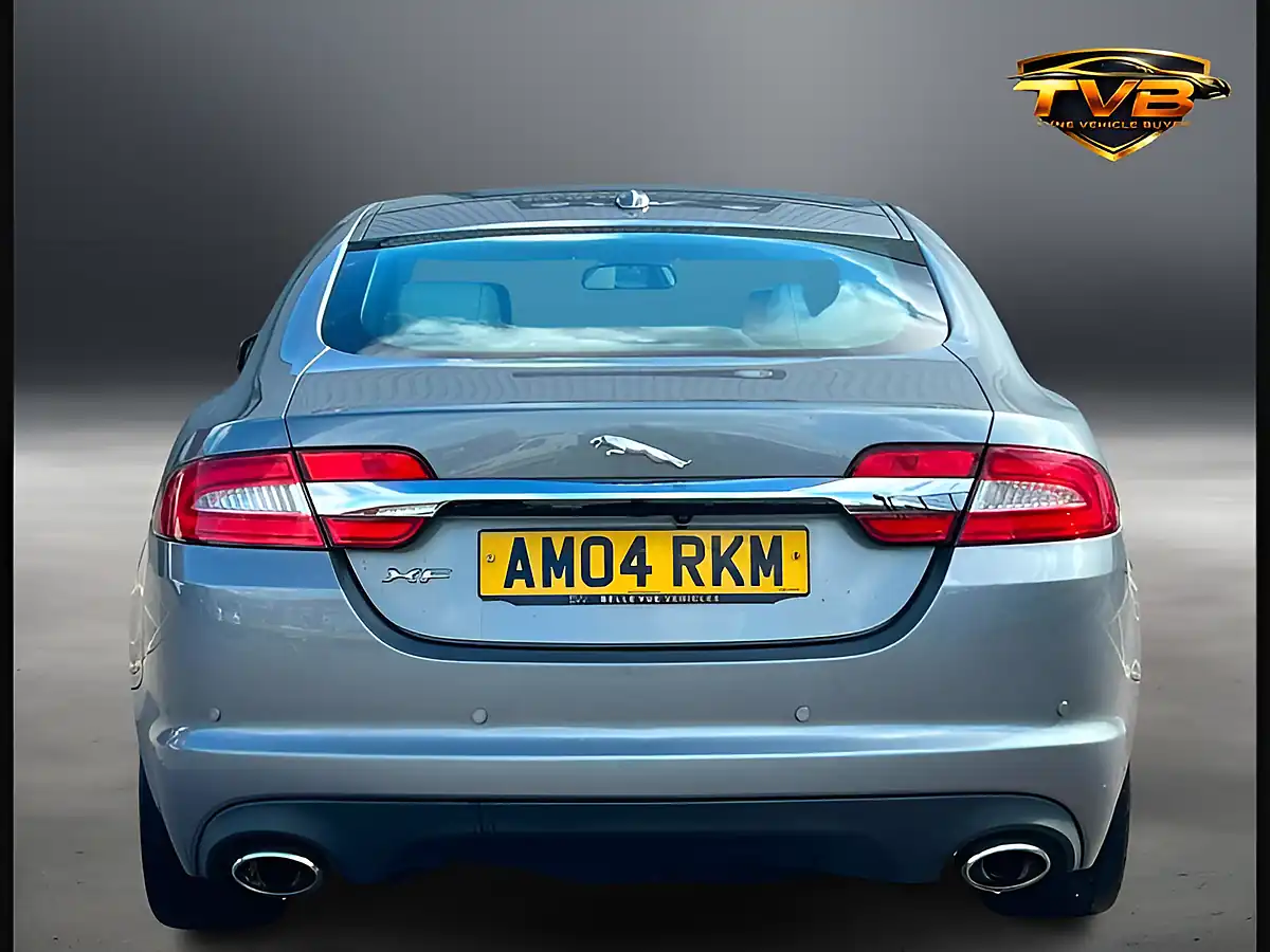 Used 2012 Jaguar Xf Portfolio Lunar Grey - Interior and Exterior details 16