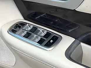 Used 2012 Jaguar Xf Portfolio Lunar Grey - Interior and Exterior details 20