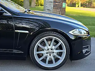 Used 2012 Jaguar Xf Premium Luxury Black - Interior and Exterior details 14