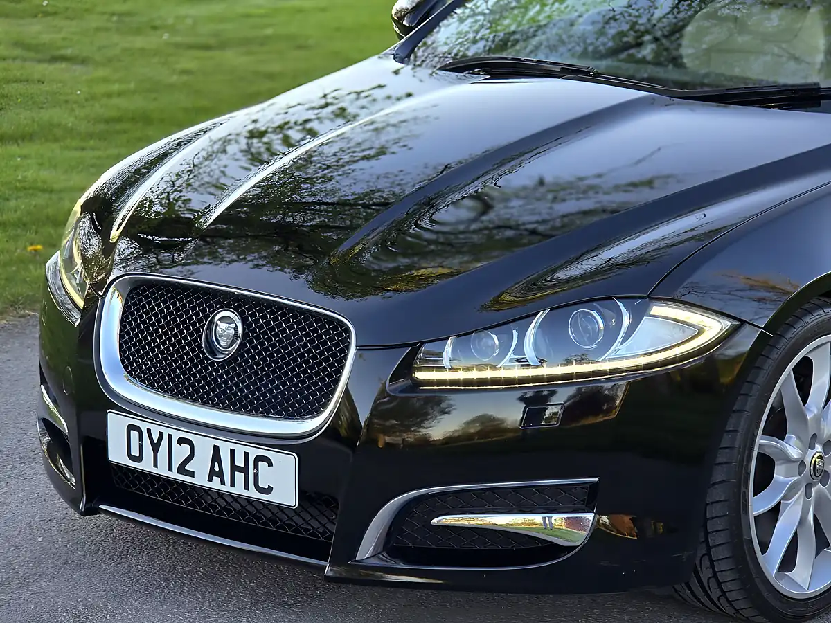 Used 2012 Jaguar Xf Premium Luxury Black - Interior and Exterior details 7