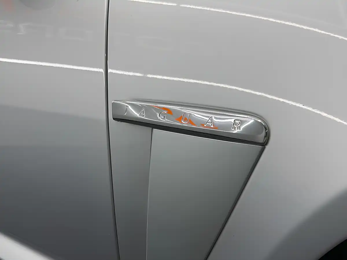 Used 2012 Jaguar Xf Premium Luxury Silver - Interior and Exterior details 10