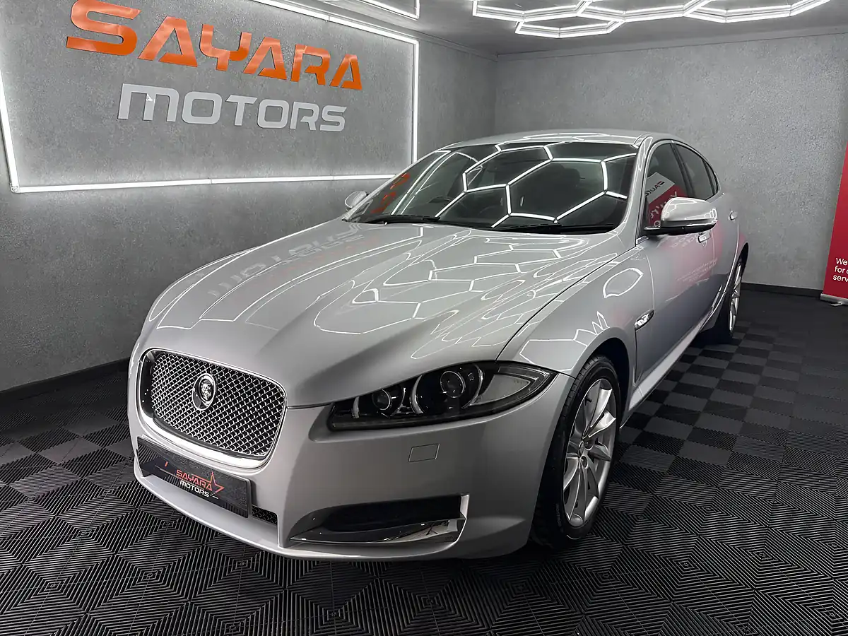 Used 2012 Jaguar Xf Premium Luxury Silver - Interior and Exterior details 6