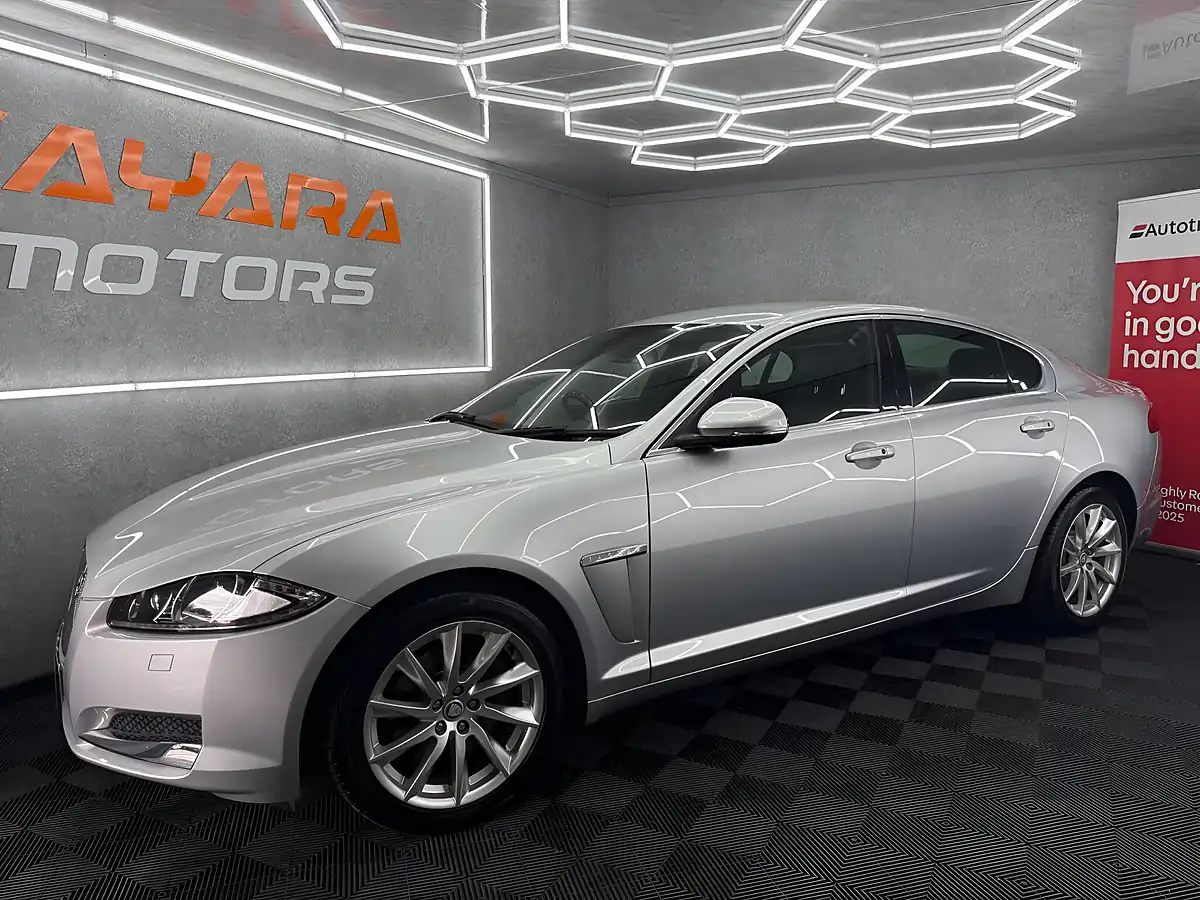 Used 2012 Jaguar Xf Premium Luxury Silver - Interior and Exterior details 9