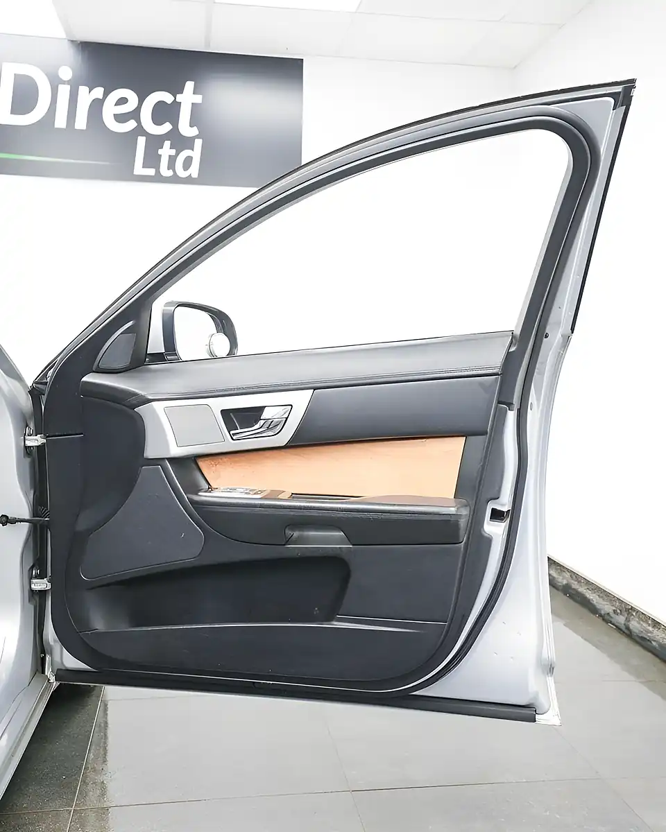 Used 2012 Jaguar Xf Se Business Silver - Interior and Exterior details 14