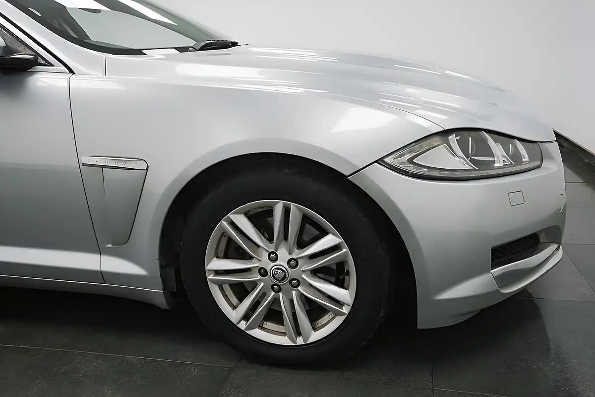 Used 2012 Jaguar Xf Se Business Silver - Interior and Exterior details 4