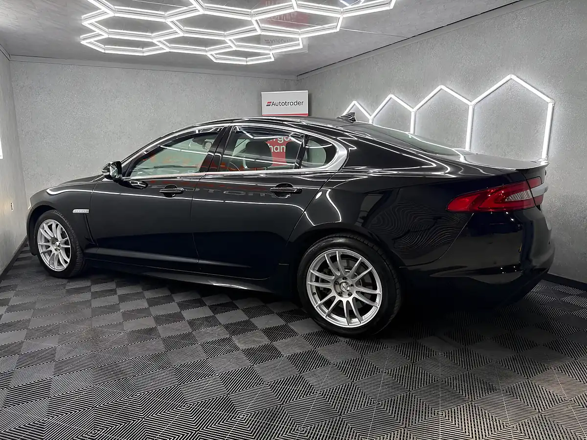 Used 2012 Jaguar Xf Sport Black - Interior and Exterior details 11