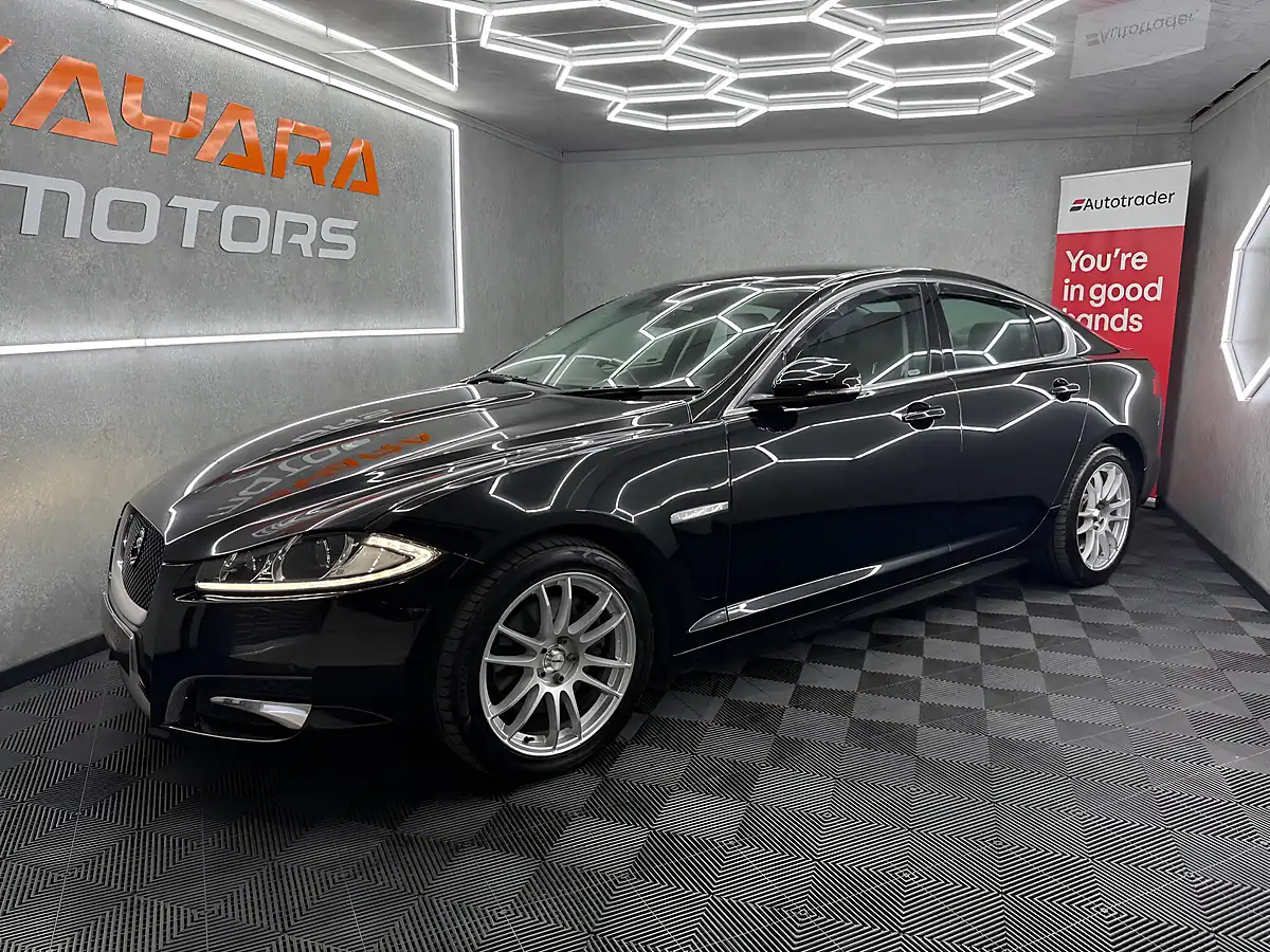 Used 2012 Jaguar Xf Sport Black - Interior and Exterior details 8