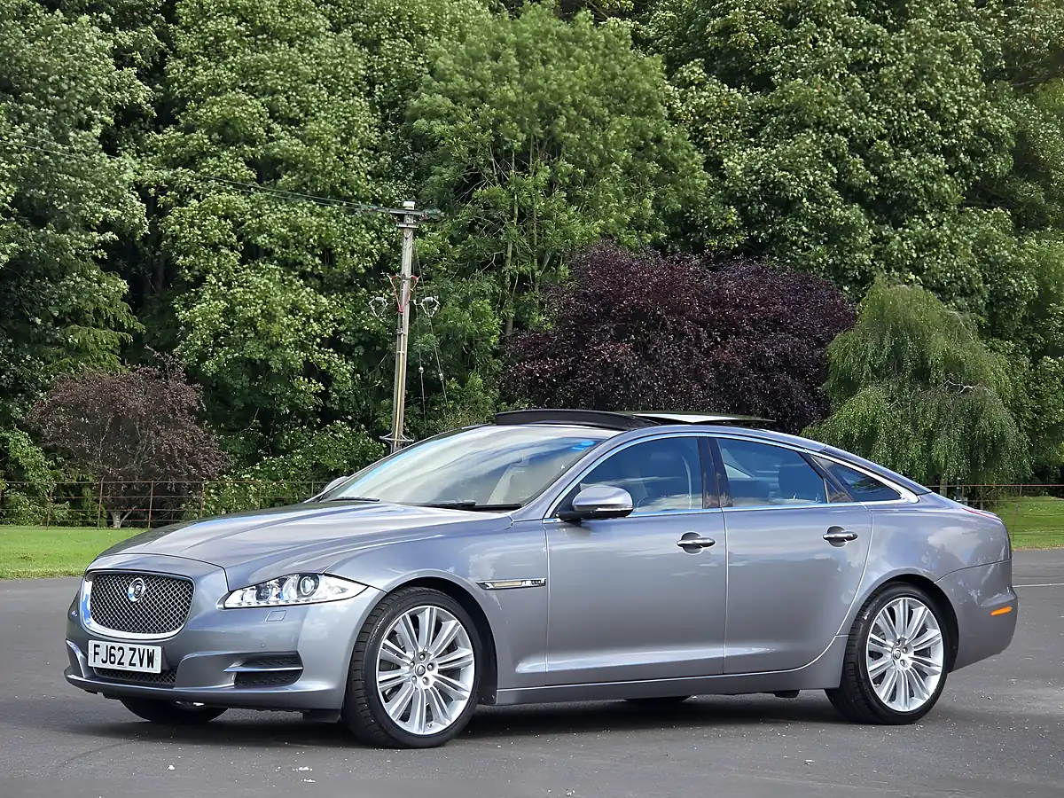 Used 2012 Jaguar Xj Portfolio Grey - Interior and Exterior details 11