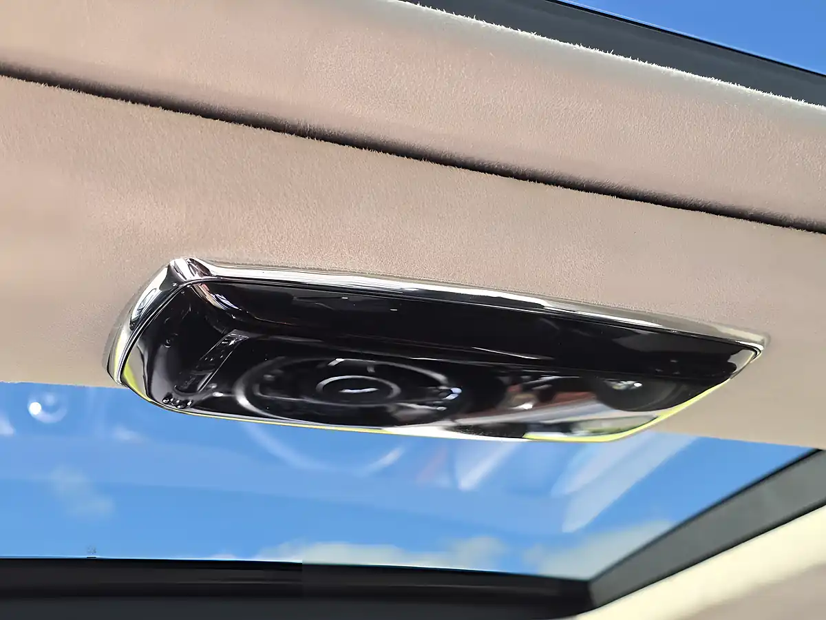 Used 2012 Jaguar Xj Portfolio Grey - Interior and Exterior details 12