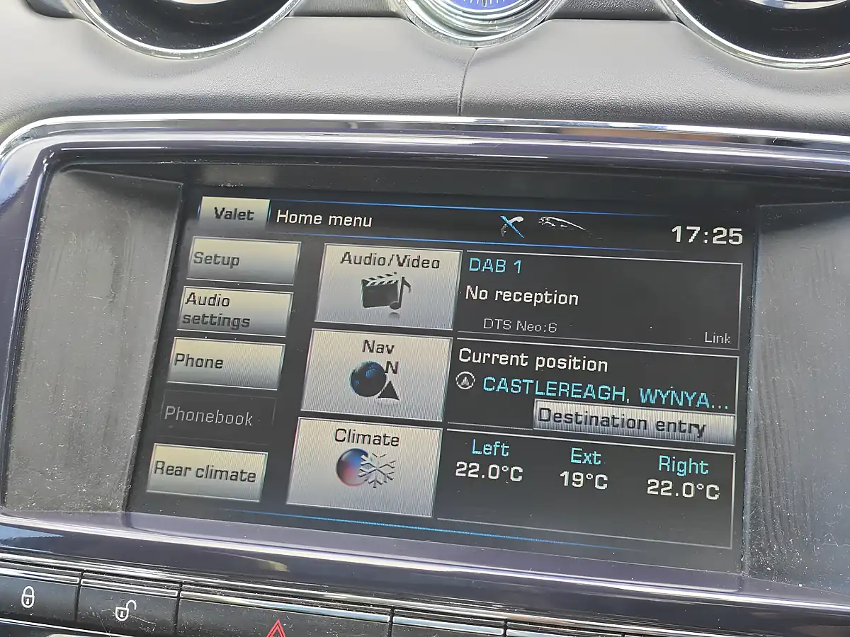 Used 2012 Jaguar Xj Portfolio Grey - Interior and Exterior details 18