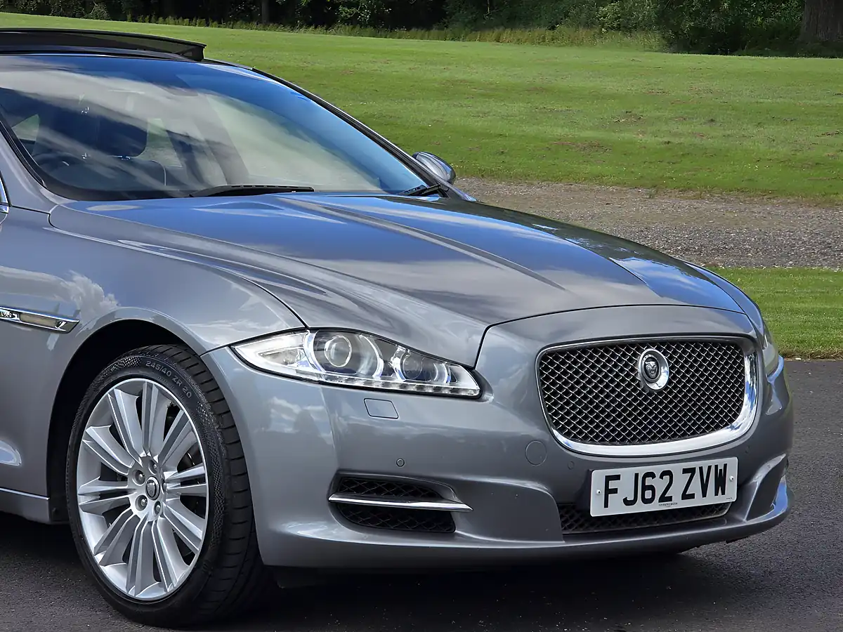 Used 2012 Jaguar Xj Portfolio Grey - Interior and Exterior details 6