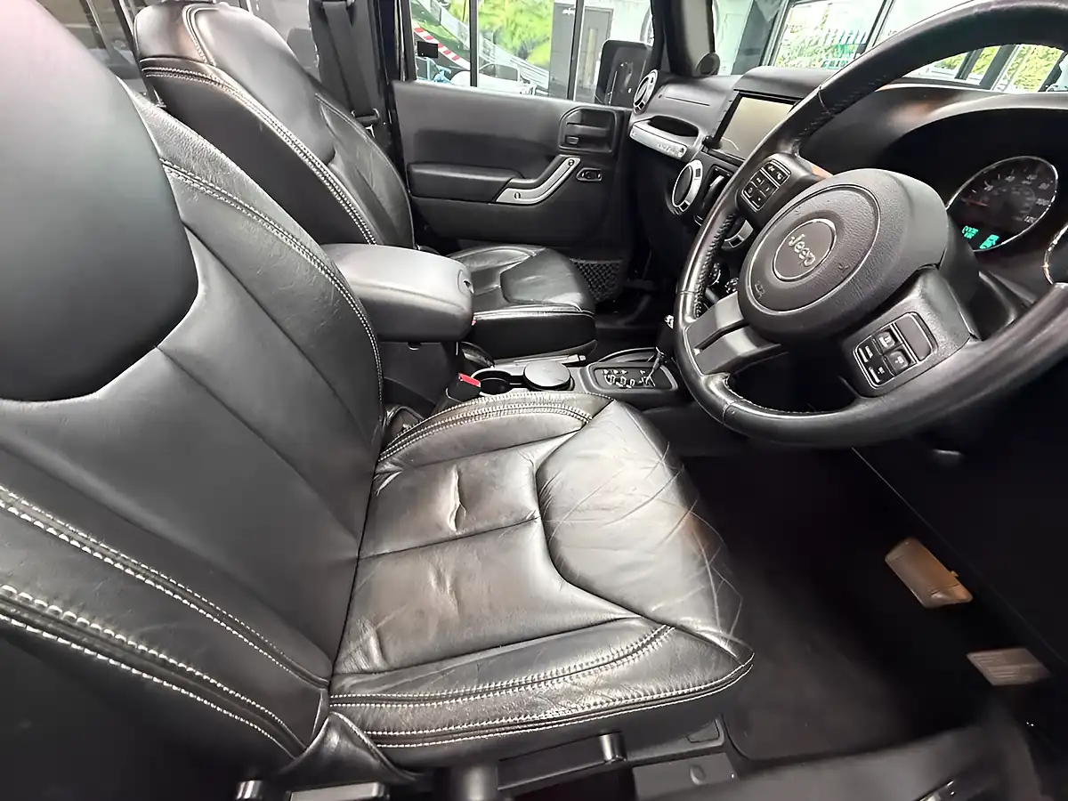 Used 2012 Jeep Wrangler Overland Black - Interior and Exterior details 14