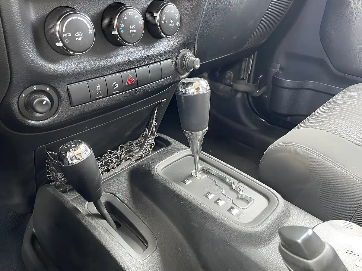 Used 2012 Jeep Wrangler Sahara Metallic Green - Interior and Exterior details 15