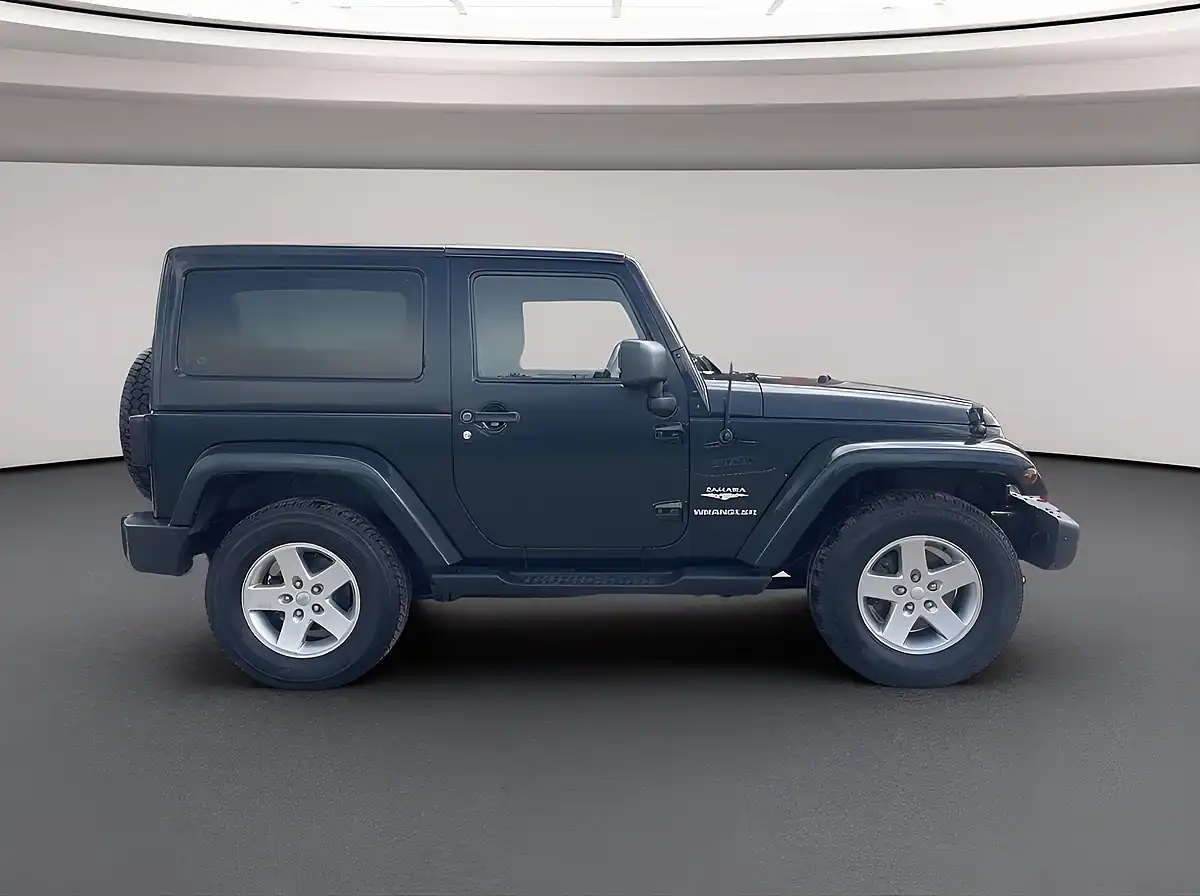 Used 2012 Jeep Wrangler Sahara Metallic Green - Interior and Exterior details 9