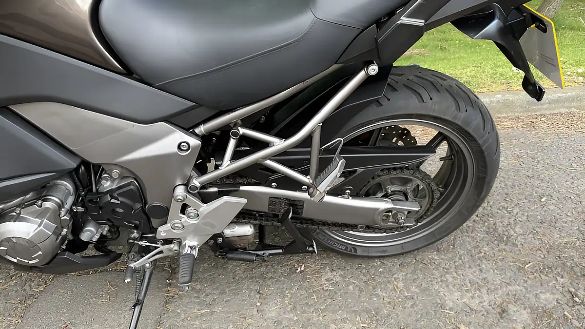 Used 2012 Kawasaki Versys Grey - Interior and Exterior details 12